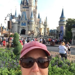 Meet your Posher, Judi